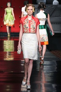 Jakarta, Indonesia - 25 Januari 2013. Sebastian Gunawan La Route De La Soie at Ballroom Hotel Mulia. Senayan, 25 Januari 2013 Jakarta. [Foto: Mohammad Abduh/Wolipop]