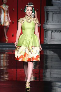 Jakarta, Indonesia - 25 Januari 2013. Sebastian Gunawan La Route De La Soie at Ballroom Hotel Mulia. Senayan, 25 Januari 2013 Jakarta. [Foto: Mohammad Abduh/Wolipop]