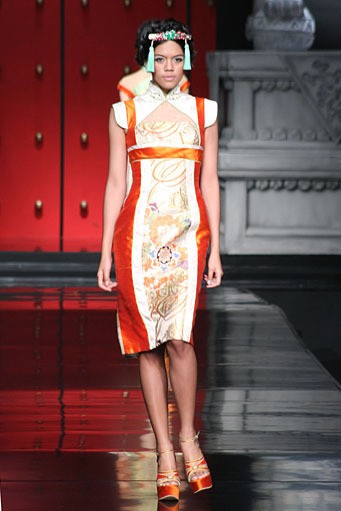 Jakarta, Indonesia - 25 Januari 2013. Sebastian Gunawan La Route De La Soie at Ballroom Hotel Mulia. Senayan, 25 Januari 2013 Jakarta. [Foto: Mohammad Abduh/Wolipop]