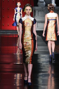 Jakarta, Indonesia - 25 Januari 2013. Sebastian Gunawan La Route De La Soie at Ballroom Hotel Mulia. Senayan, 25 Januari 2013 Jakarta. [Foto: Mohammad Abduh/Wolipop]