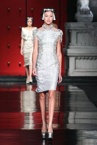 Jakarta, Indonesia - 25 Januari 2013. Sebastian Gunawan La Route De La Soie at Ballroom Hotel Mulia. Senayan, 25 Januari 2013 Jakarta. [Foto: Mohammad Abduh/Wolipop]