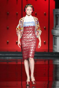 Jakarta, Indonesia - 25 Januari 2013. Sebastian Gunawan La Route De La Soie at Ballroom Hotel Mulia. Senayan, 25 Januari 2013 Jakarta. [Foto: Mohammad Abduh/Wolipop]