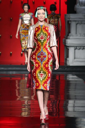 Jakarta, Indonesia - 25 Januari 2013. Sebastian Gunawan La Route De La Soie at Ballroom Hotel Mulia. Senayan, 25 Januari 2013 Jakarta. [Foto: Mohammad Abduh/Wolipop]