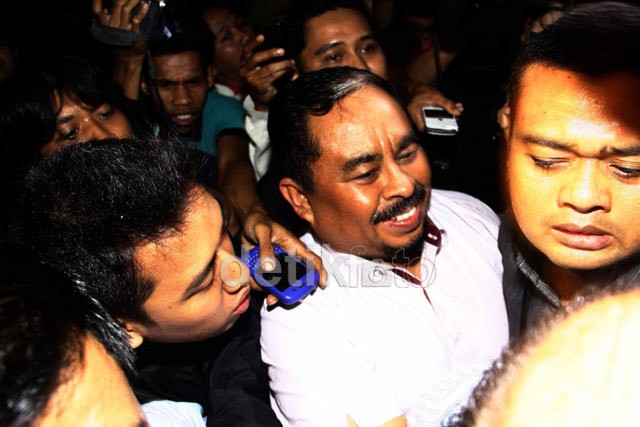 Luthfi Hasan Ishaaq, Pendiri PKS yang Akhirnya Menjadi Tersangka KPK Luthfi Hasan Ishaaq, Pendiri PKS yang Akhirnya Menjadi Tersangka KPK