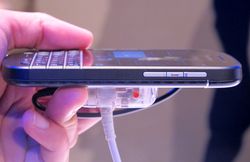 Kelahiran Dua Handset Jagoan BlackBerry 10