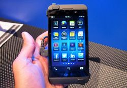 Kelahiran Dua Handset Jagoan BlackBerry 10