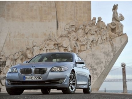 Di Malaysia Mobil Hybrid Diberi Insentif