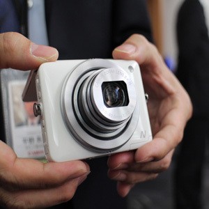 Canon & Pertarungan Melawan Serbuan Kamera Smartphone