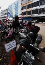 Batavia Air Pailit, Calon Penumpang Kecewa