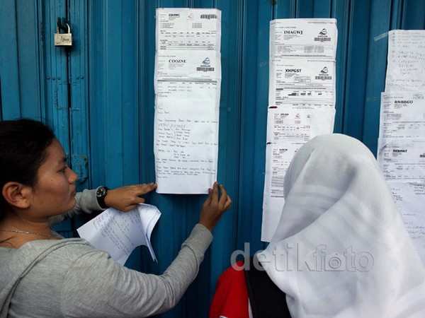 Penumpang Batavia Air Tempelkan Surat Tuntutan