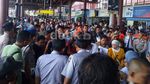 Penumpang Batavia Air Terlantar di Soekarno-Hatta