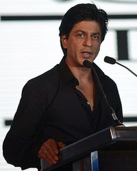 Bintang 'My Name is Khan' itu saat menghadiri sebuah acara di Mumbai. AFP/Punit Paranjpe.