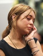 Wajah Lesu Lindsay Lohan di Persidangan