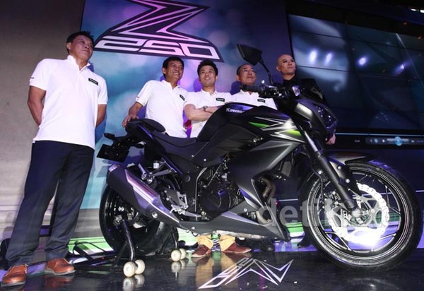 Motor Keren Kawasaki Z250