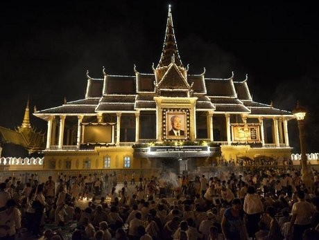 1 Juta Rakyat Kamboja Antar Jasad Norodom Sihanouk Untuk Dikremasi