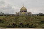 Wow, Megahnya Istana Raja Malaysia