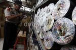 Dirjen HAKI Sita 6 Ton DVD Bajakan