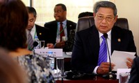Di akhir sambutannya, Presiden SBY kembali menyampaikan apresiasi atas kepemimpinan Presiden Ellen Johnson Sirleaf sehingga pertemuan High Level Panel of The Eminent Person on the Post-2015 Development Agenda dapat berjalan dengan baik. (Setpres).