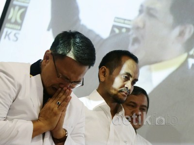 Anis Sampaikan Pidato, Kader PKS Menangis