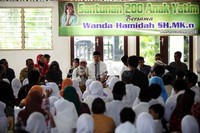 Syukuran tersebut digelar seusai salat Jumat.