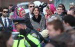 Marion Cotillard Raih Penghargaan Women of The Year