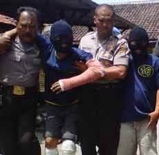 Spesialis Ranmor Mini Market Ditembak Polisi