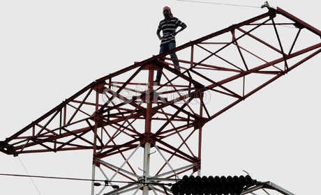 Ini Syarat Agustinus Mau Turun dari Tower di JCC