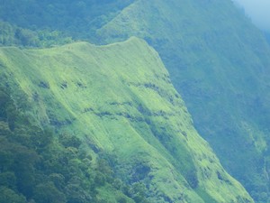 Lereng Anjasmoro: Eksotika Alam Jombang