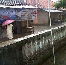 Diguyur Hujan 3 Jam, Warga Kragilan Khawatir Banjir