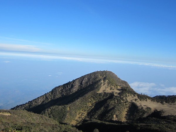 Foto Pemandangan Gunung Lawu - Gambar Viral HD