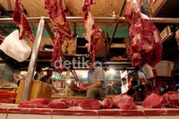 Berdasarkan data Badan Pusat Statistik (BPS) harga daging pada pekan keempat Januari 2013 mencapai Rp 90.000 per kilogram.