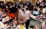 Pesta Diskon di Mid Nite Sale Sambut Imlek