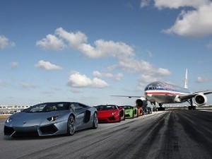 Wuss! Lambo Ini Mengalahkan Kecepatan Pesawat