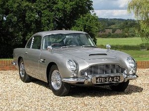 Mobil James Bond Ini Diprediksi Laku Rp 46 Miliar