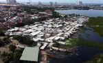 Atasi Banjir Waduk Pluit Dikeruk