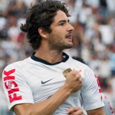 Pato Lanjutkan Tradisi Selalu Bikin Gol di Laga Debut