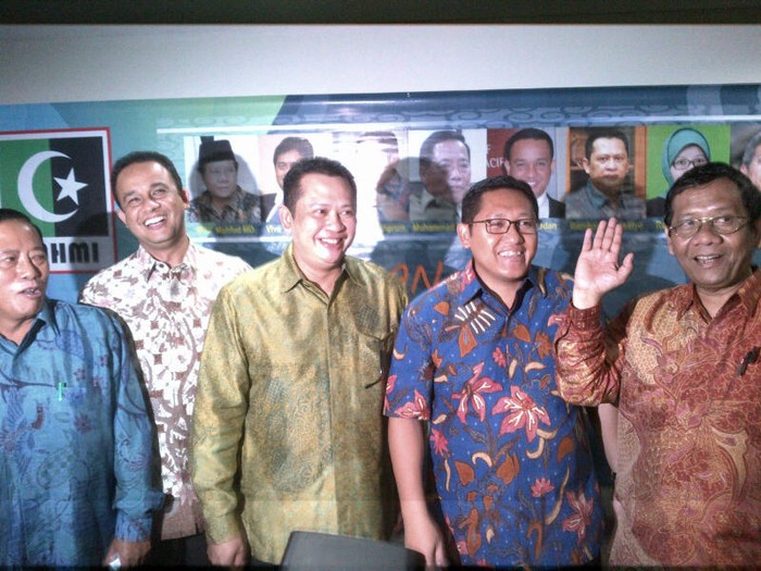Susun Caleg PD, Anas Minta Masukan Mahfud MD, Dahlan Hingga Jokowi