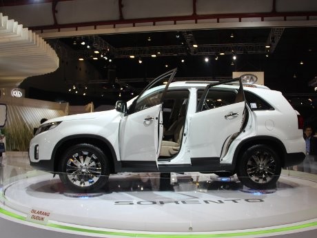 KIA Banderol Sorento Mulai Rp 375 Juta