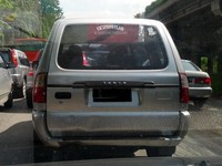 Pas lagi macet di sekitar Kapuk, Cengkareng, kebetulan mobil ini melintas. (Foto: Hengki Susanto)