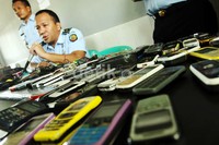 Ponsel yang disita petugas disinyalir terkait bisnis narkoba di dalam Rutan.