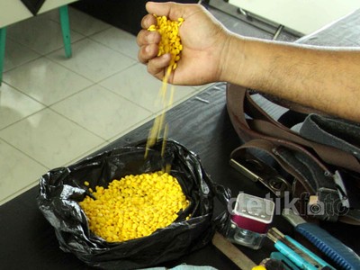 Ribuan Butir Pil Dextro Disita di Rutan Makassar