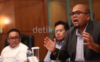 Menurut Ricky, mereka mundur karena sudah tidak sejalan dengan kepemimpinan Ketua Umum Partai NasDem, Surya Paloh.
