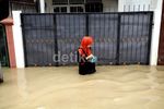 Sebagian Warga Pondok Gede Permai Bertahan