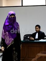 Neneng Dituntut 7 Tahun Penjara