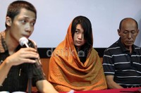     Lewat pengacaranya Wisnu Wardhana, Rani menyampaikan cerita saat bertemu tersangka kasus impor Sapi Ahmad Fathanah. Rani hanya makan malam saja.