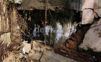 Ini dia tembok yang jebol dihantam aliran sungai Kali Bekasi.