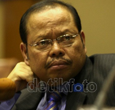 Nama Anas Tak Disebut di SMS SBY, Bhatoegana: Itu Lumrah