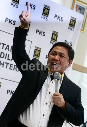Anis Matta Pompa Semangat Kader di Medan, Ajak Menangkan Pemilukada