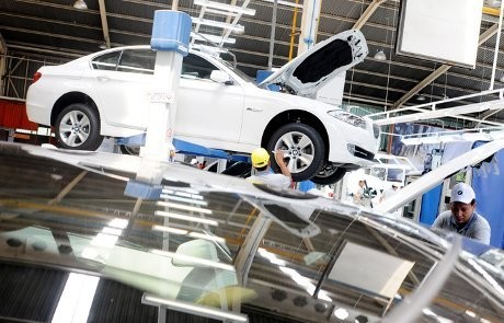 Strategi BMW Kalahkan Mercy di Tanah Air