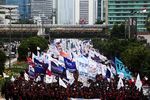 Buruh Tuntut Jamsostum & Tolak Upah Murah